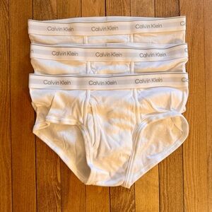 3pr Calvin Klein Men's Medium White Briefs